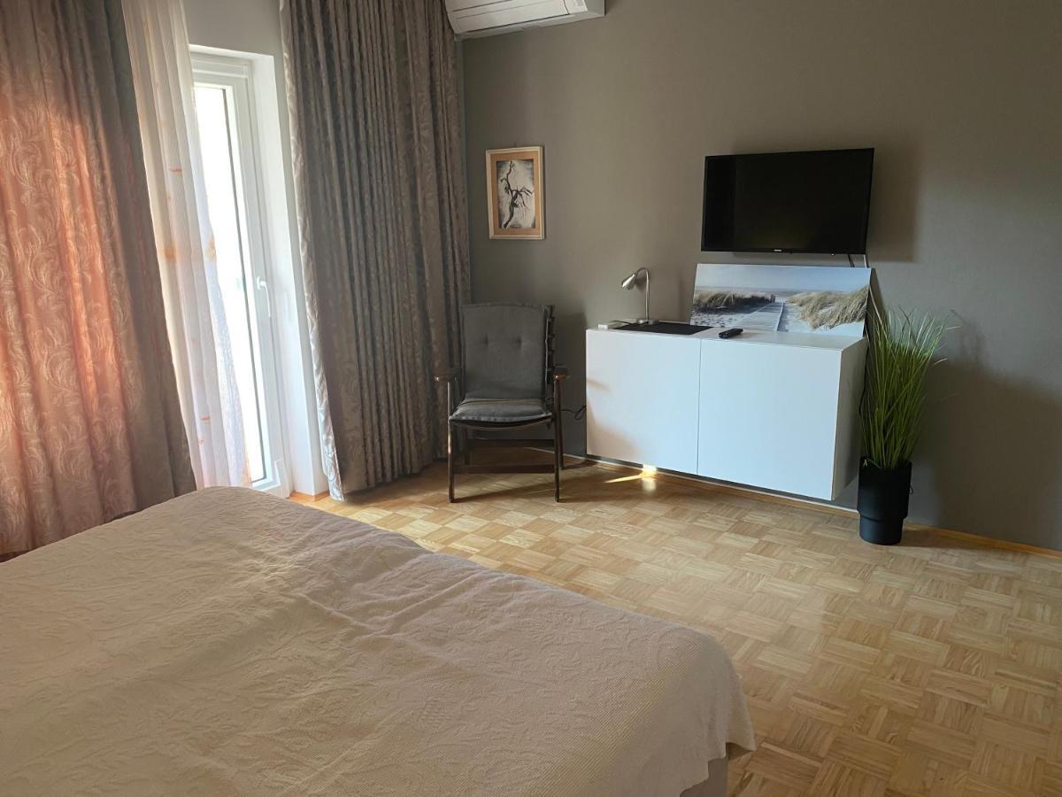 Soraja Apartments Izola Eksteriør bilde