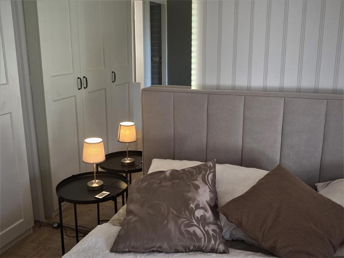 Soraja Apartments Izola Eksteriør bilde